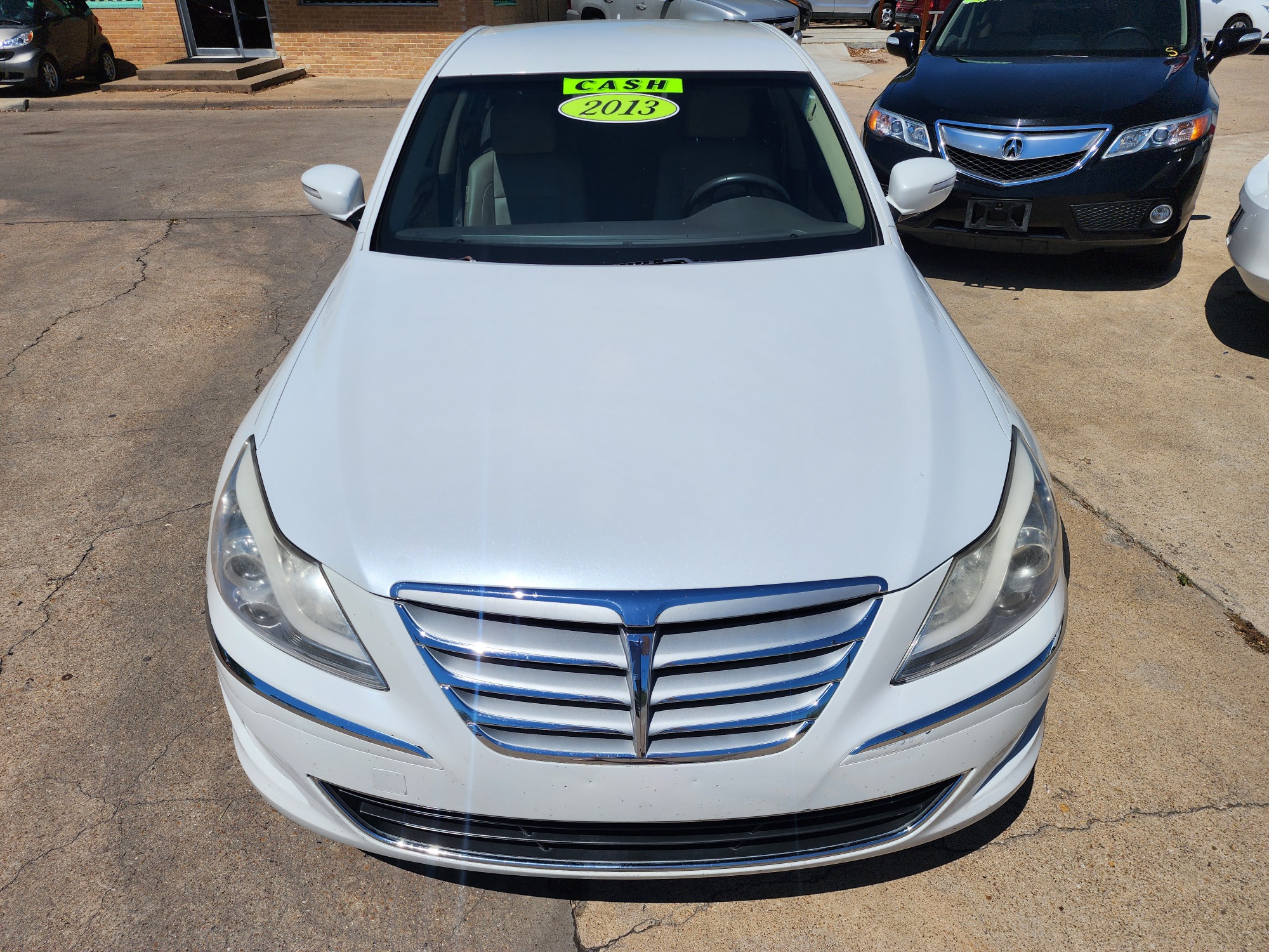 2013 WHITE Hyundai Genesis 3.8L (KMHGC4DD1DU) with an 3.8L V6 DOHC 24V engine, 6-Speed Automatic transmission, located at 2660 S.Garland Avenue	, Garland, TX, 75041, (469) 298-3118, 32.885387, -96.656776 - CASH$$$$$$ CAR!!!! This is a SUPER CLEAN 2013 HYUNDAI GENESIS 3.8L SEDAN! SUPER CLEAN! PUSH START! HEATED/LEATHER SEATS! BLUETOOTH Great Gas Mileage! Come in for a test drive today. We are open from 10am-7pm Monday-Saturday. Call us with any questions at 469.202.7468, or email us at DallasAuto - Photo #8